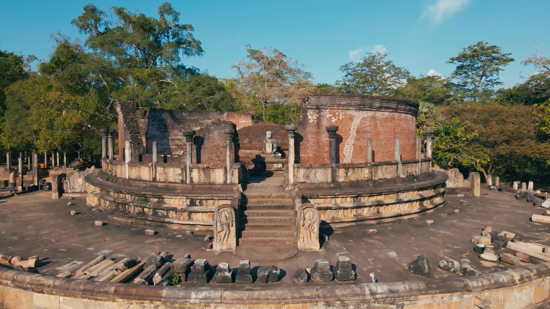 Walkers Tours – airline & tickets in Sri Lanka – photo 7